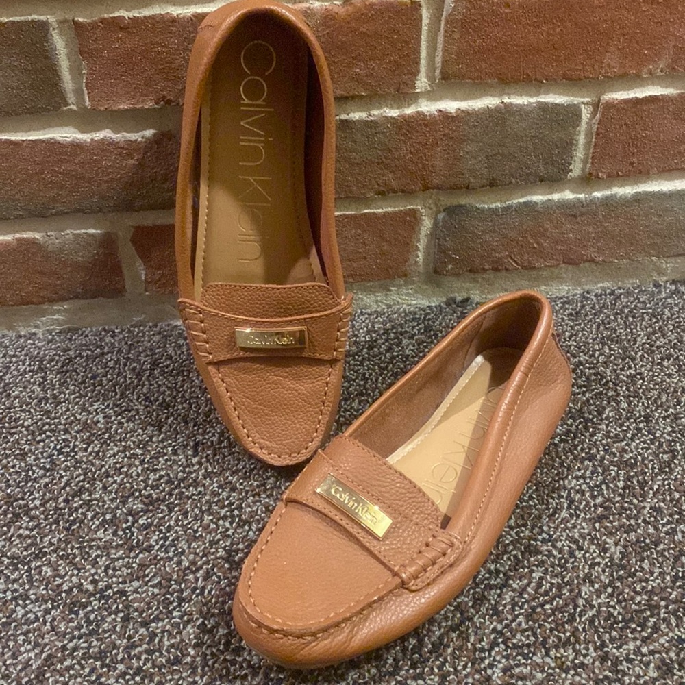 Calvin Klein loafer. Great condition.